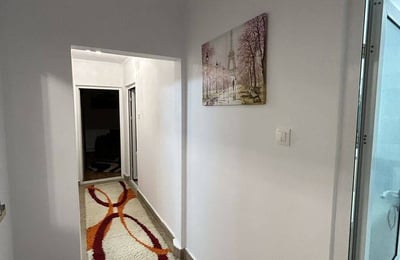 Аренда комфортной 2-комнатной квартиры с отдельной кухней, 55 м², район Томис Норд, Констанца, Румыния